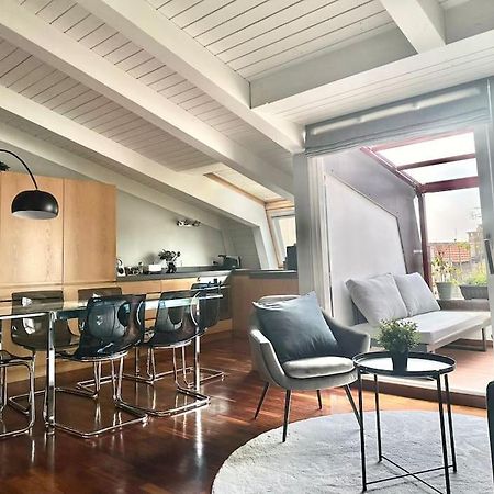 Appartamento Penthouse With Patio & 2 Baths, 10 Min To Duomo Milano Esterno foto